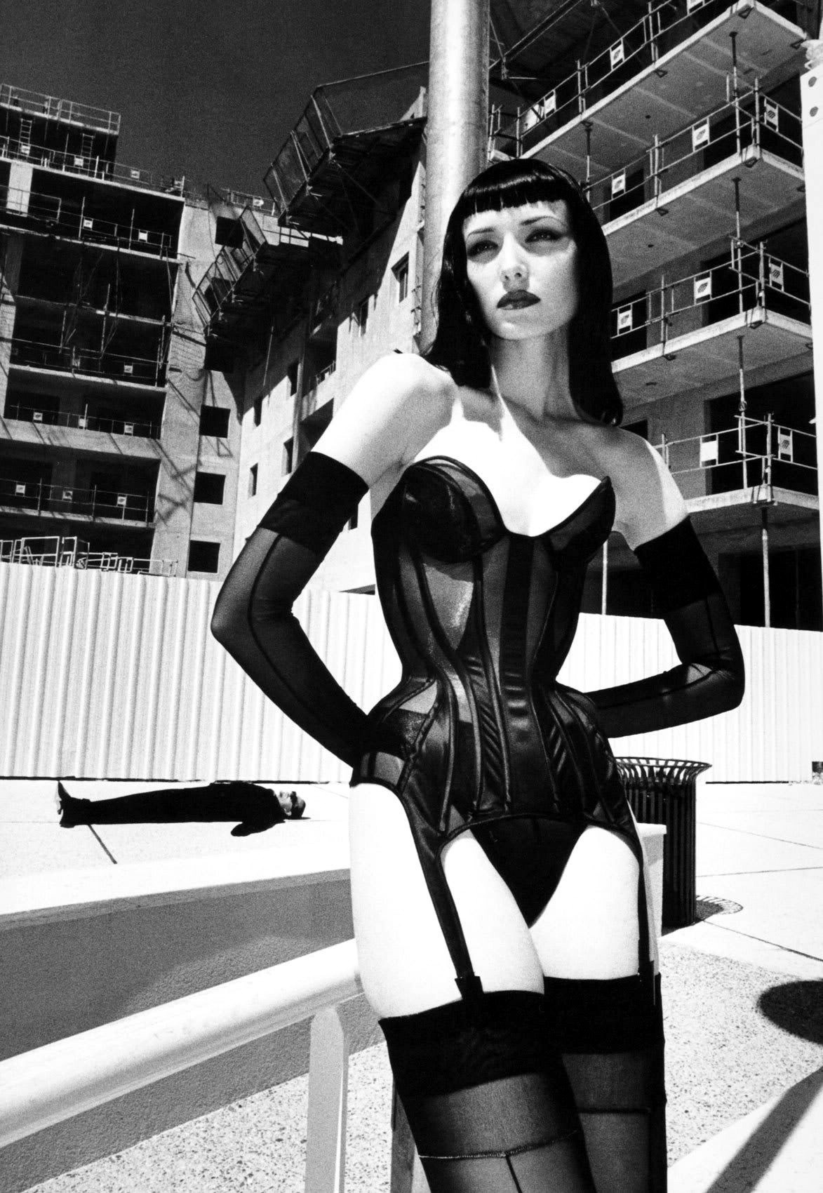 Хельмут Ньютон / Helmut Newton 18+. Женя Красовская | Фотограф | Smm-дизайнер