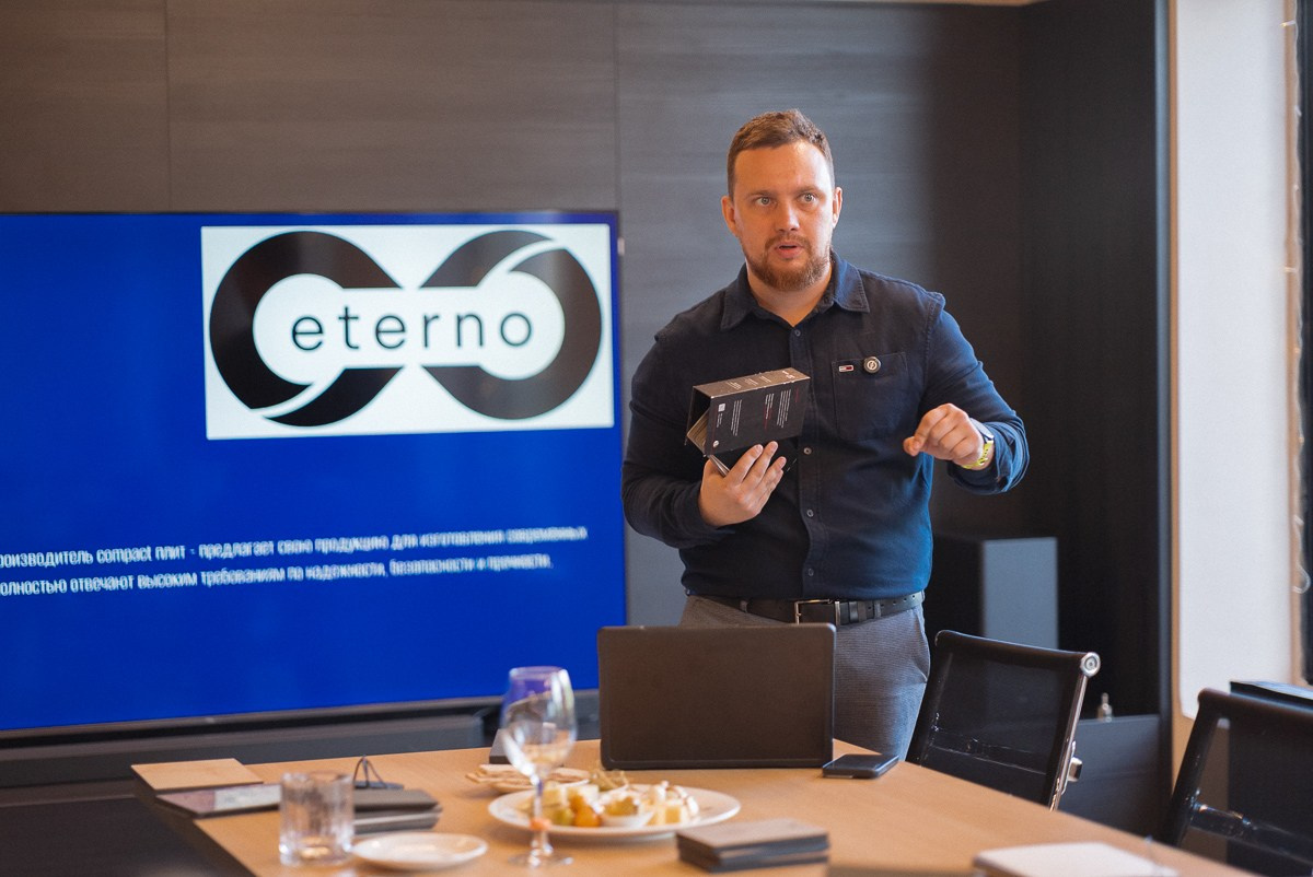 Презентация от Алексея Мурина: официального представителя брендов Slotex, Eterno, Greenlam, Duropal, Fundermax, Sensola и Abet Laminati. ВУД ТВОРЕЦ мебельная фабрика|ТВОРЕЦ студия мебели