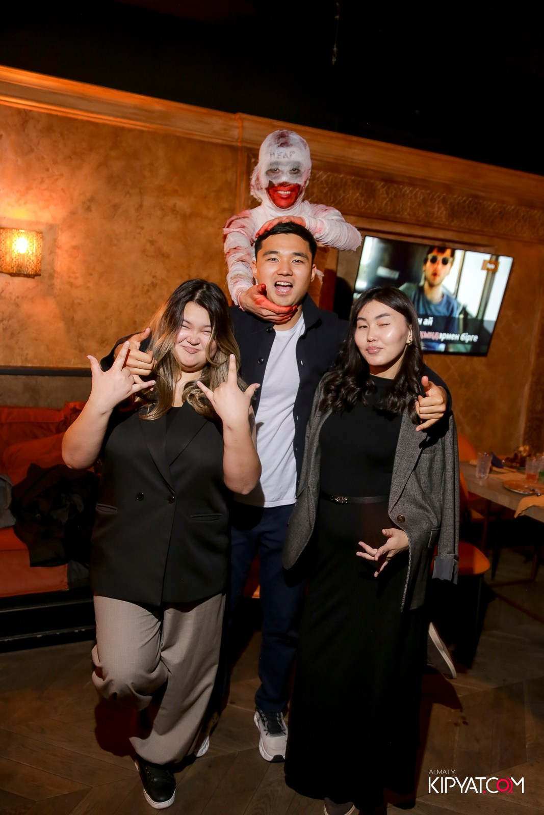 SPACE KARAOKE BAR. КИПЯТКОМ АЛМАТЫ!