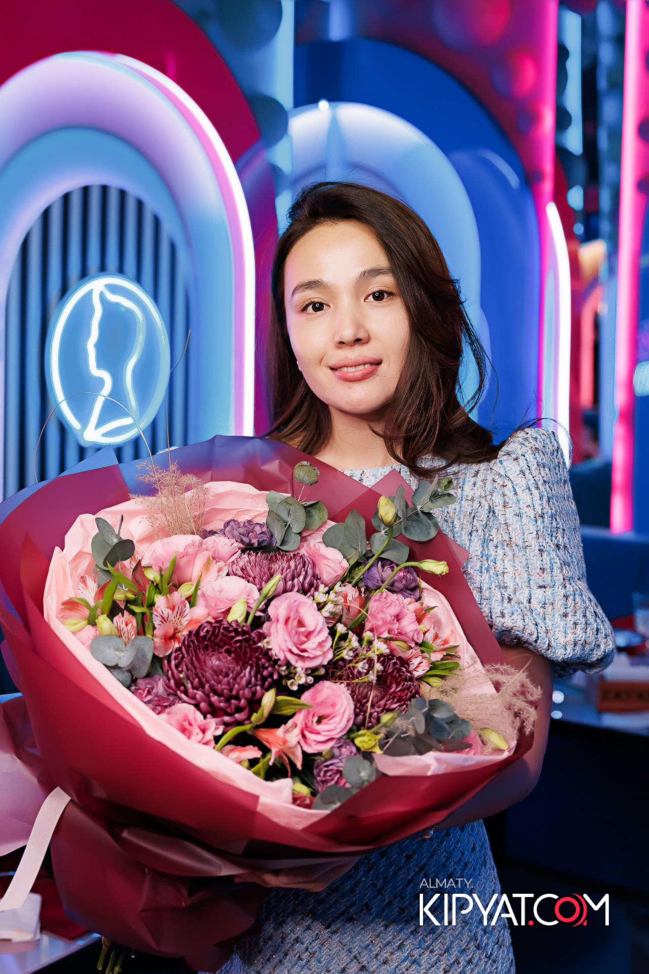 ЗАЯ, НА БИС. КИПЯТКОМ АЛМАТЫ!