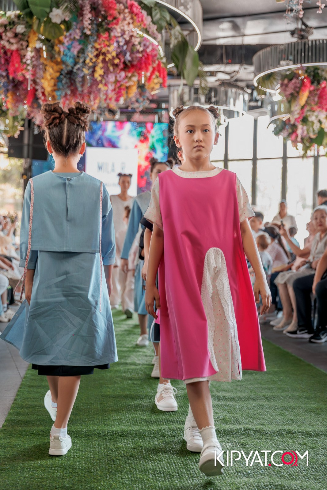 PROM KIDS FASHION SHOW. КИПЯТКОМ АЛМАТЫ!