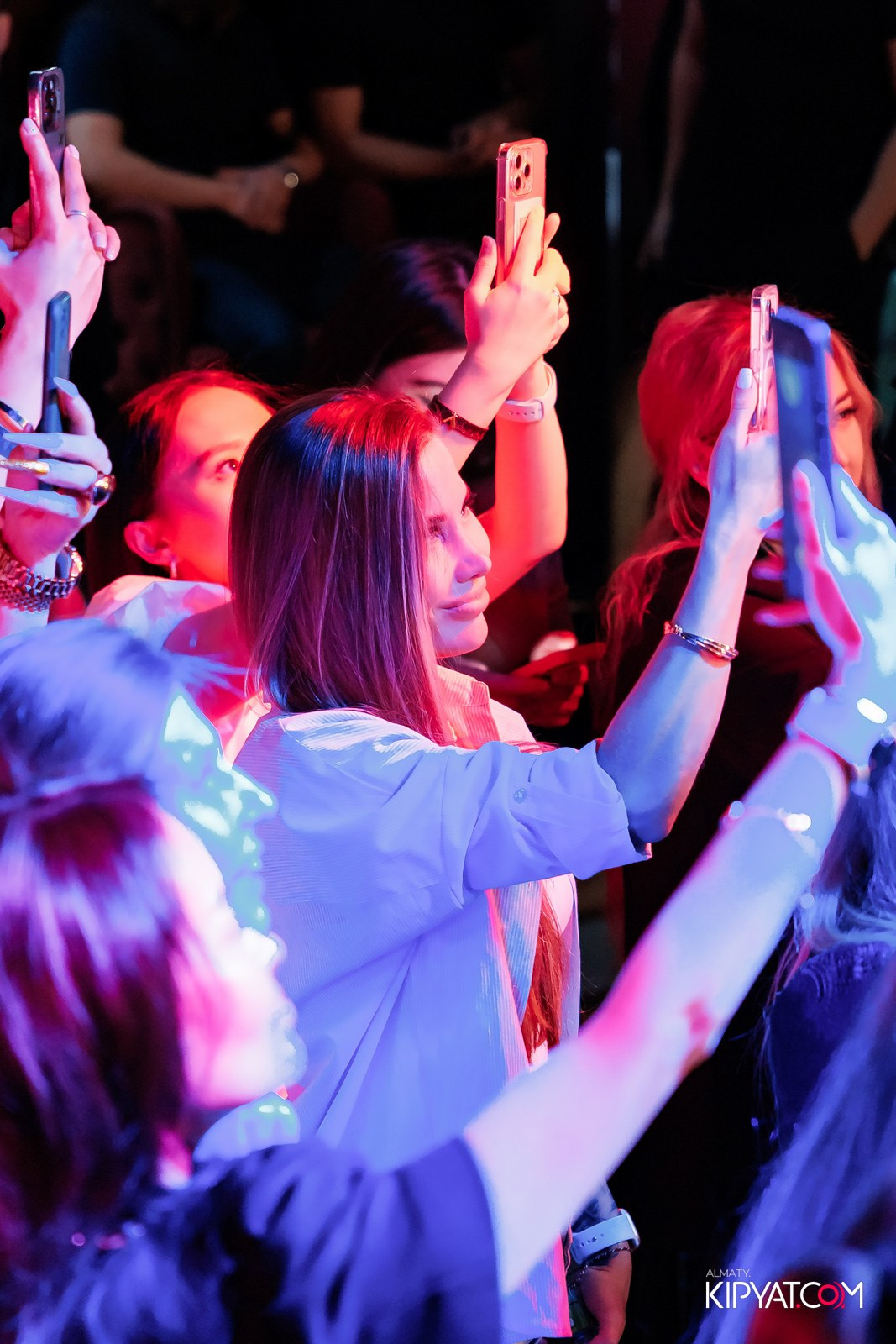 НОДАР РЕВИЯ В «ЗАЯ, НА БИС». КИПЯТКОМ АЛМАТЫ!