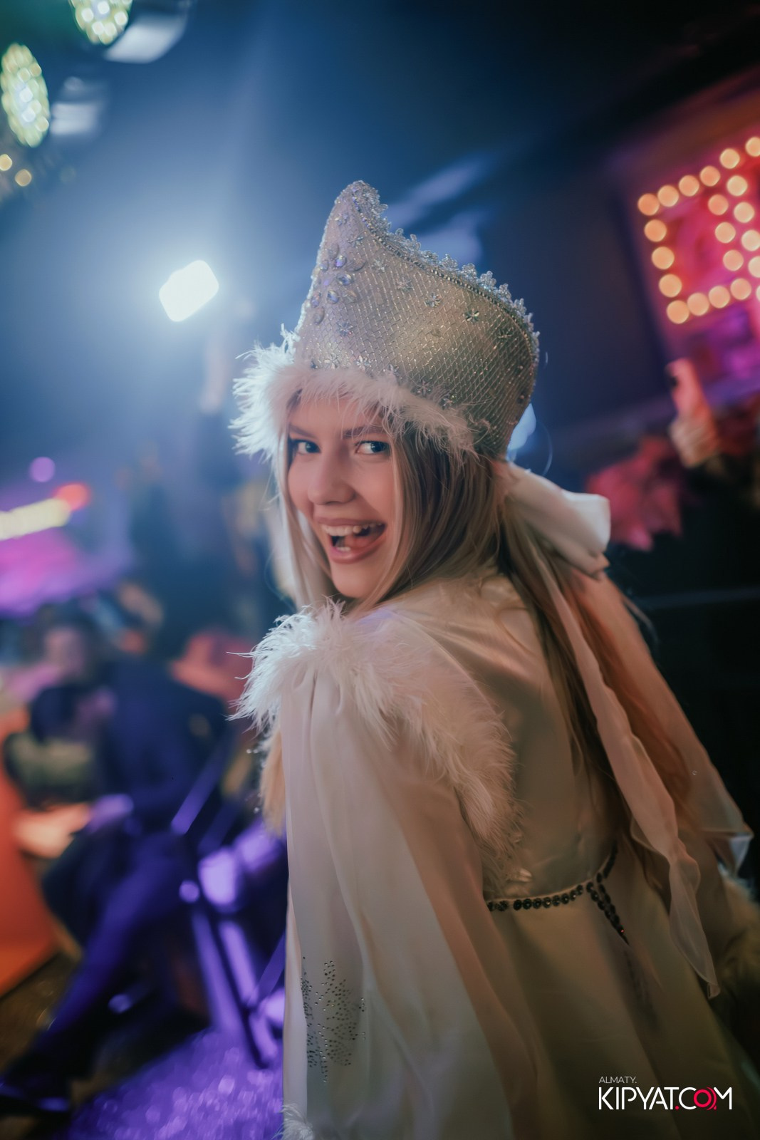 FITNESS ЁЛКА в ночном клубе SANTA BARBARA. КИПЯТКОМ АЛМАТЫ!