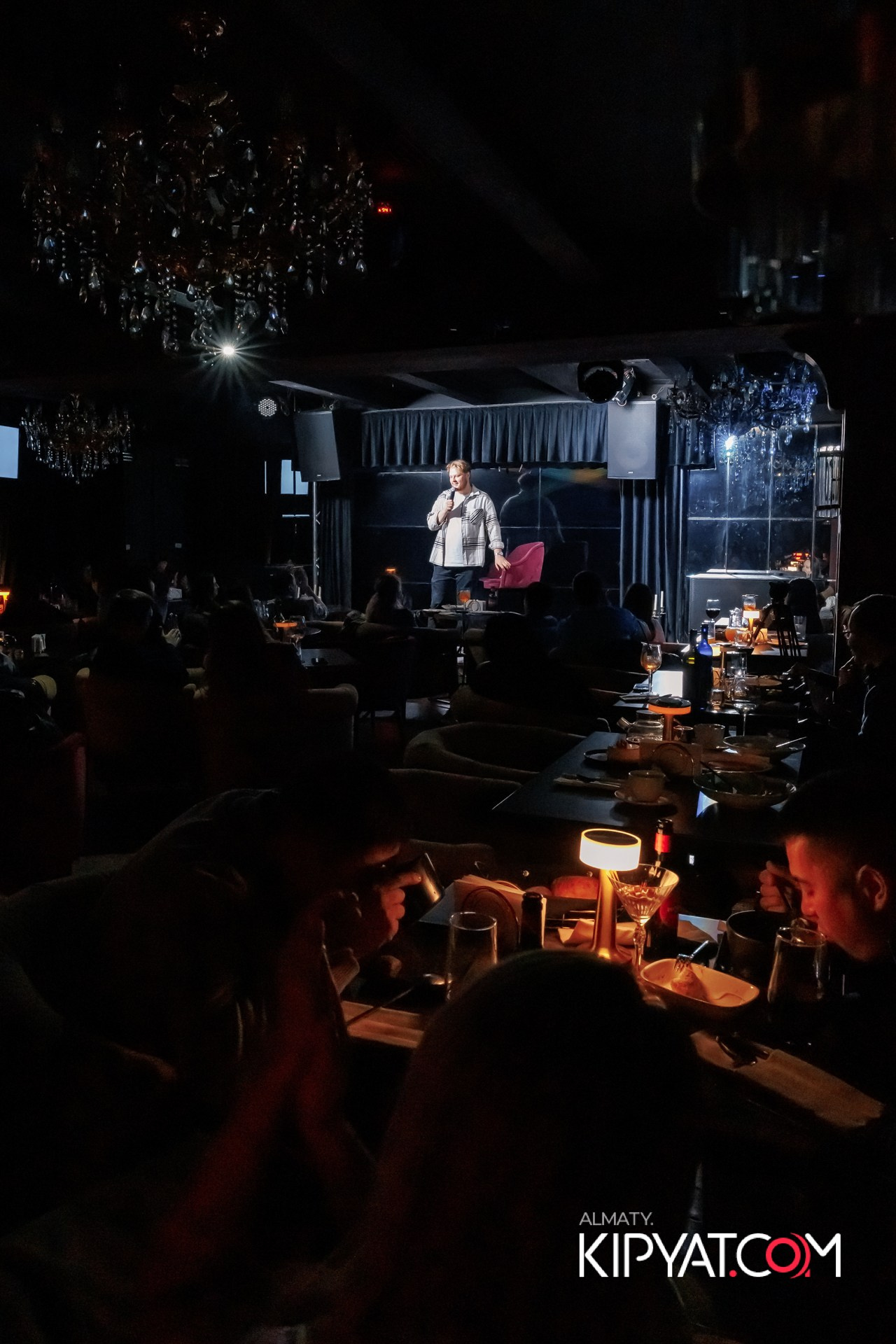 СОЛЬНЫЙ STAND UP КОНЦЕРТ АЛЕКСАНДРА МЕРКУЛЬ. КИПЯТКОМ АЛМАТЫ!