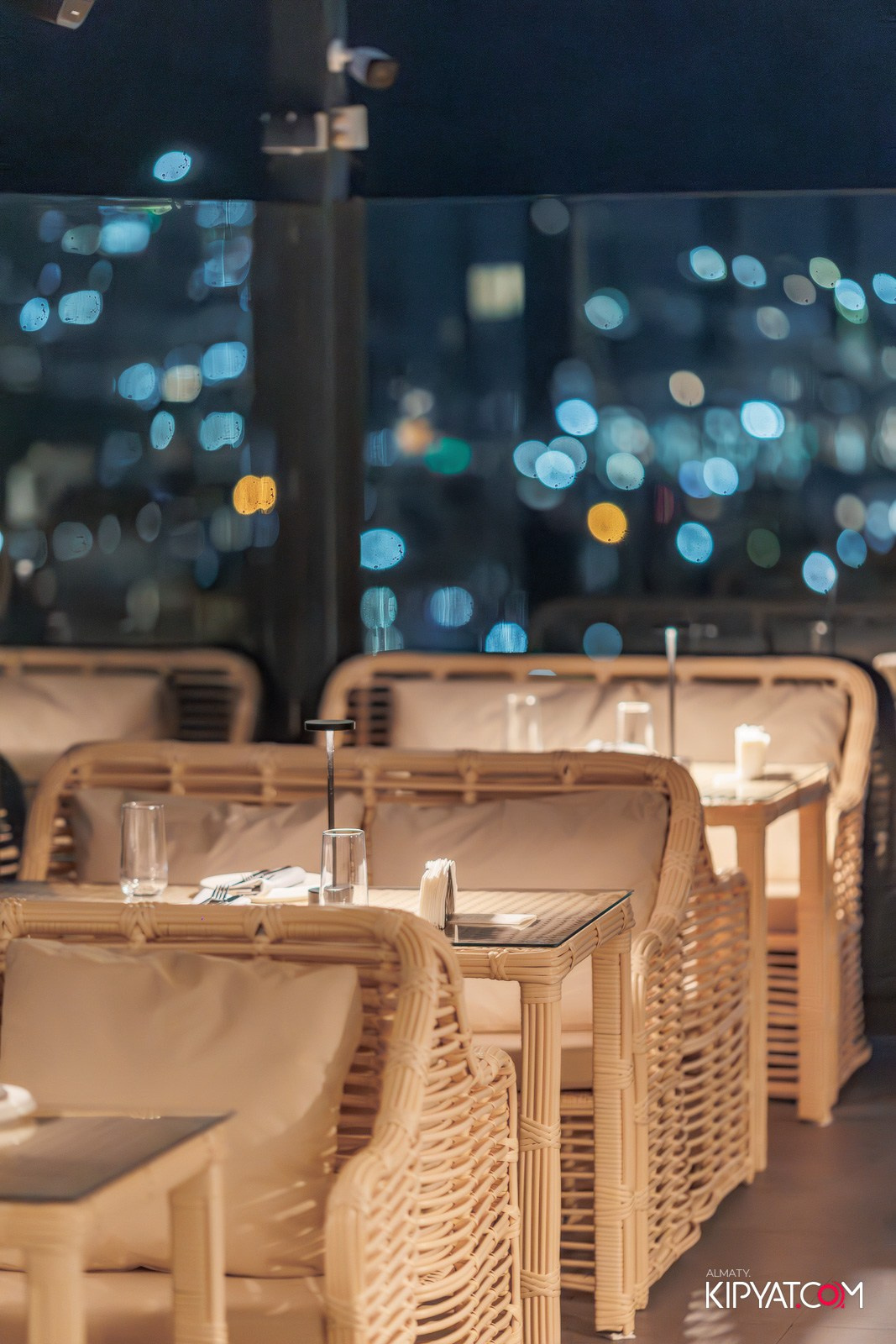 ВЫСТУПЛЕНИЕ DJ SUNQAR DJ BONI В SUNQAR BAR & RESTAURANT. КИПЯТКОМ АЛМАТЫ!