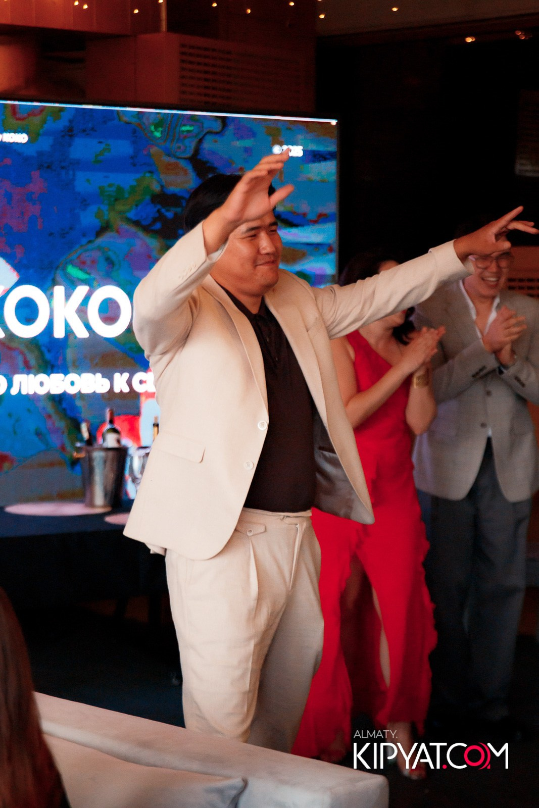 OBLAKO LOUNGE BAR. КИПЯТКОМ АЛМАТЫ!