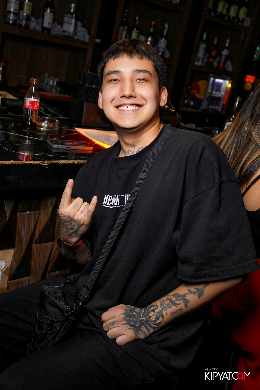 UYAT EMES BAR. КИПЯТКОМ АЛМАТЫ!