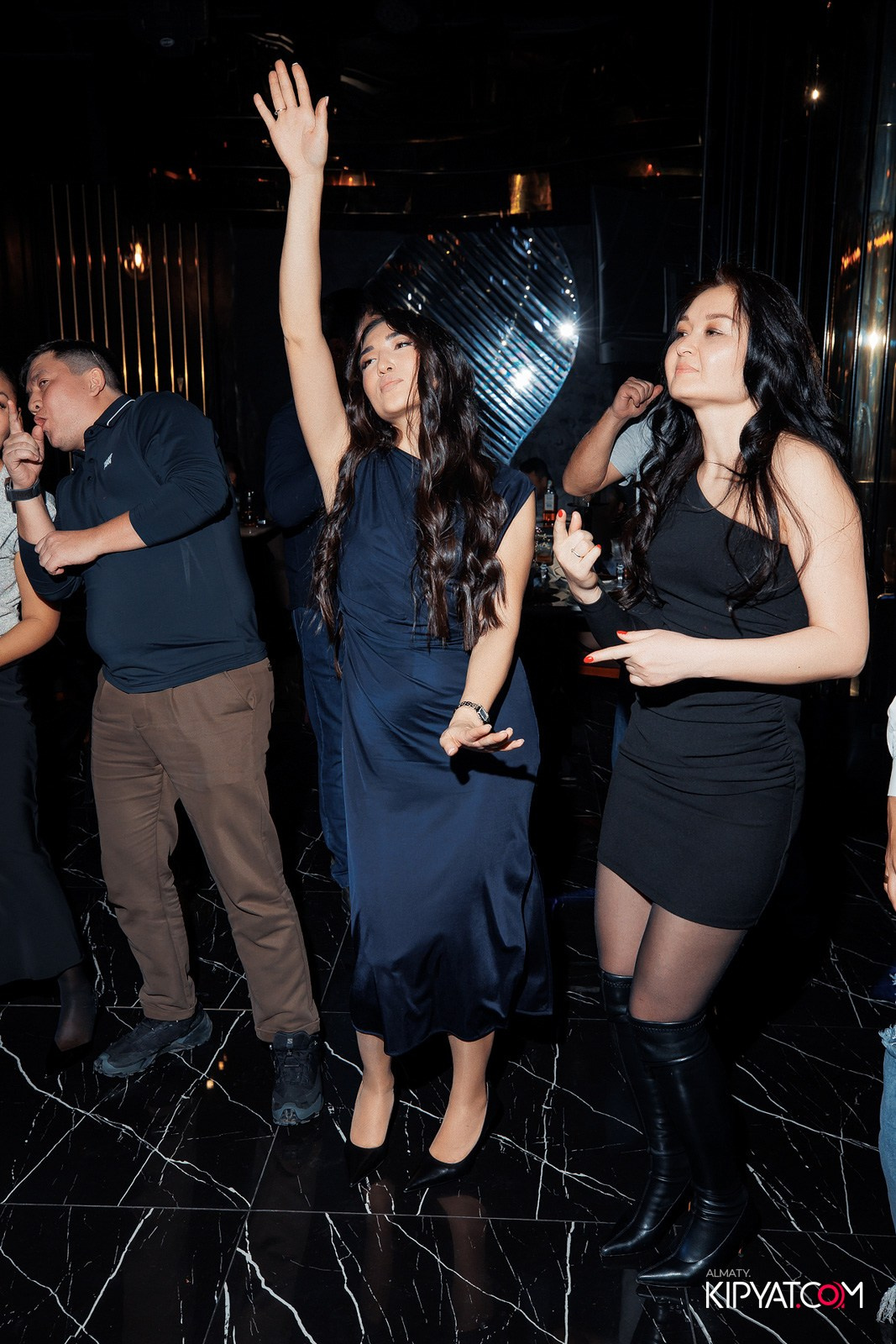 MOOD KARAOKE & TERRACE. КИПЯТКОМ АЛМАТЫ!