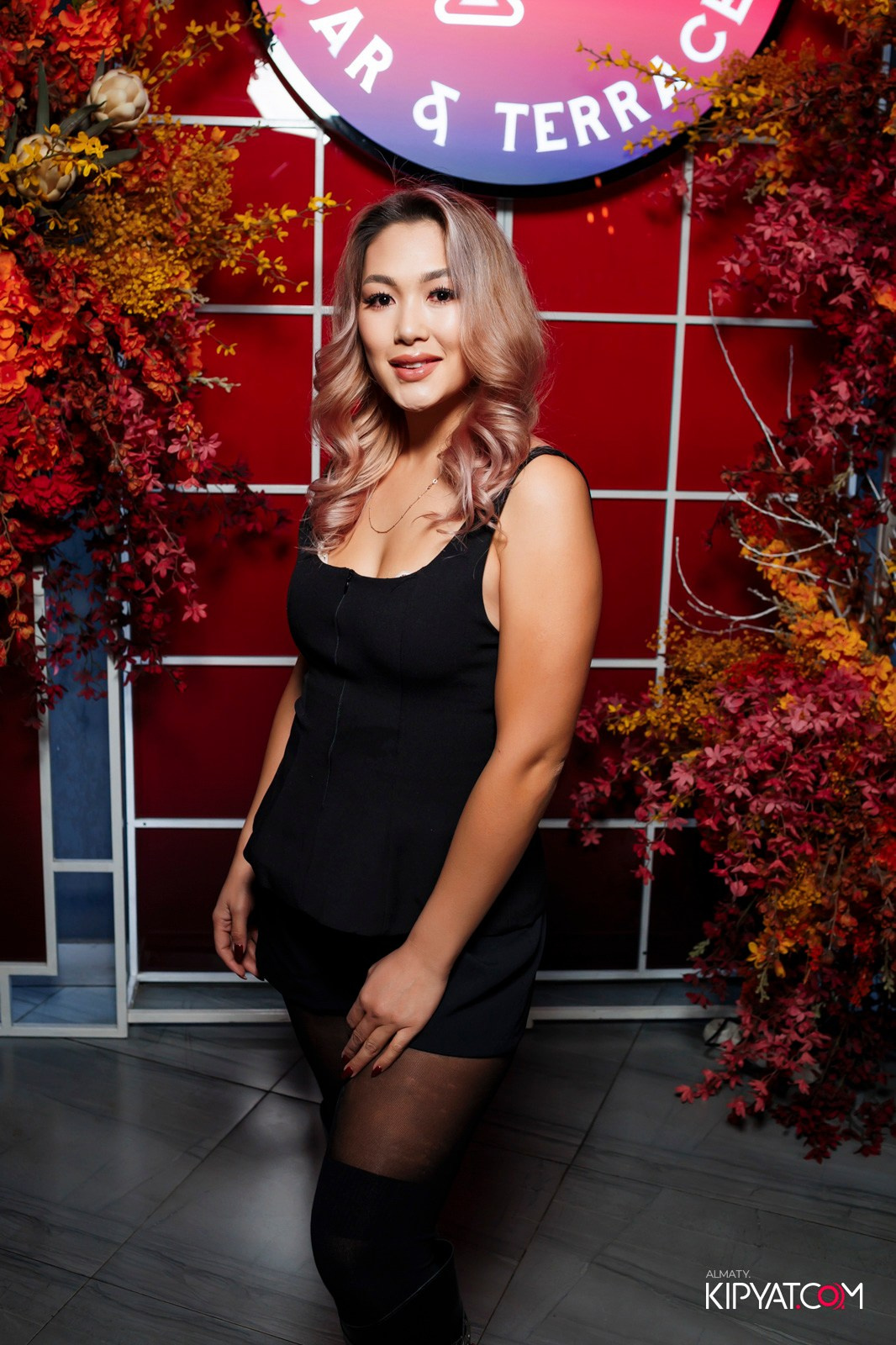 FRIENDS BAR & TERRACE. КИПЯТКОМ АЛМАТЫ!