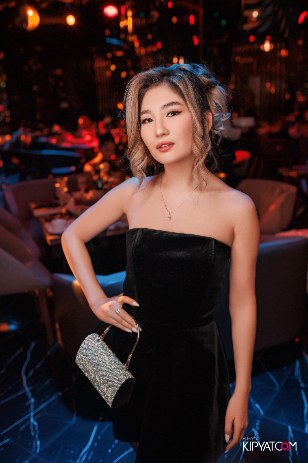 MOOD KARAOKE & TERRACE. КИПЯТКОМ АЛМАТЫ!