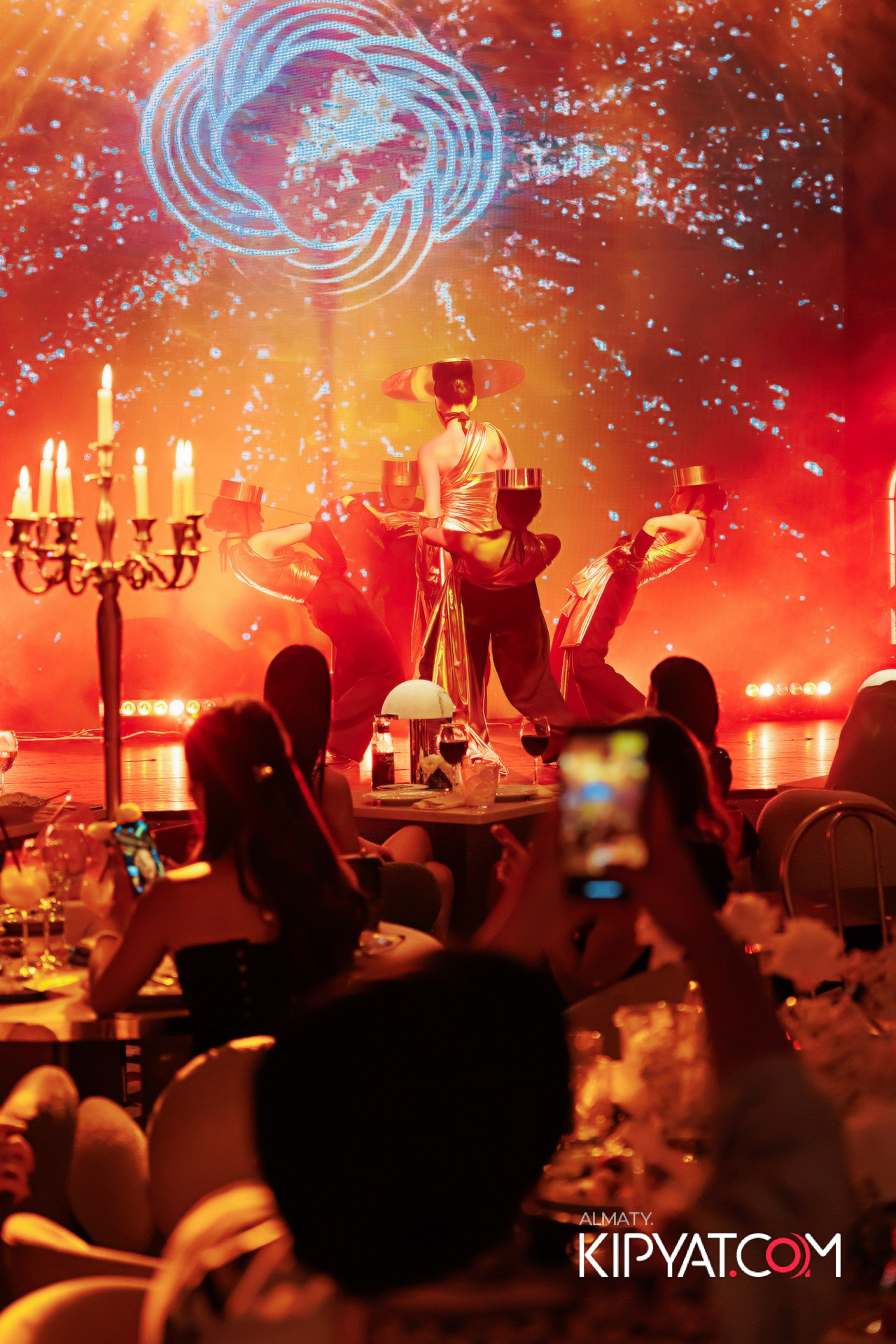 QUEEN. КИПЯТКОМ АЛМАТЫ!