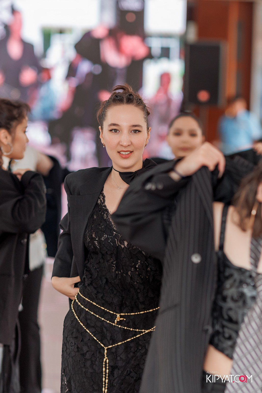 JUNIOR FASHION SHOW. КИПЯТКОМ АЛМАТЫ!