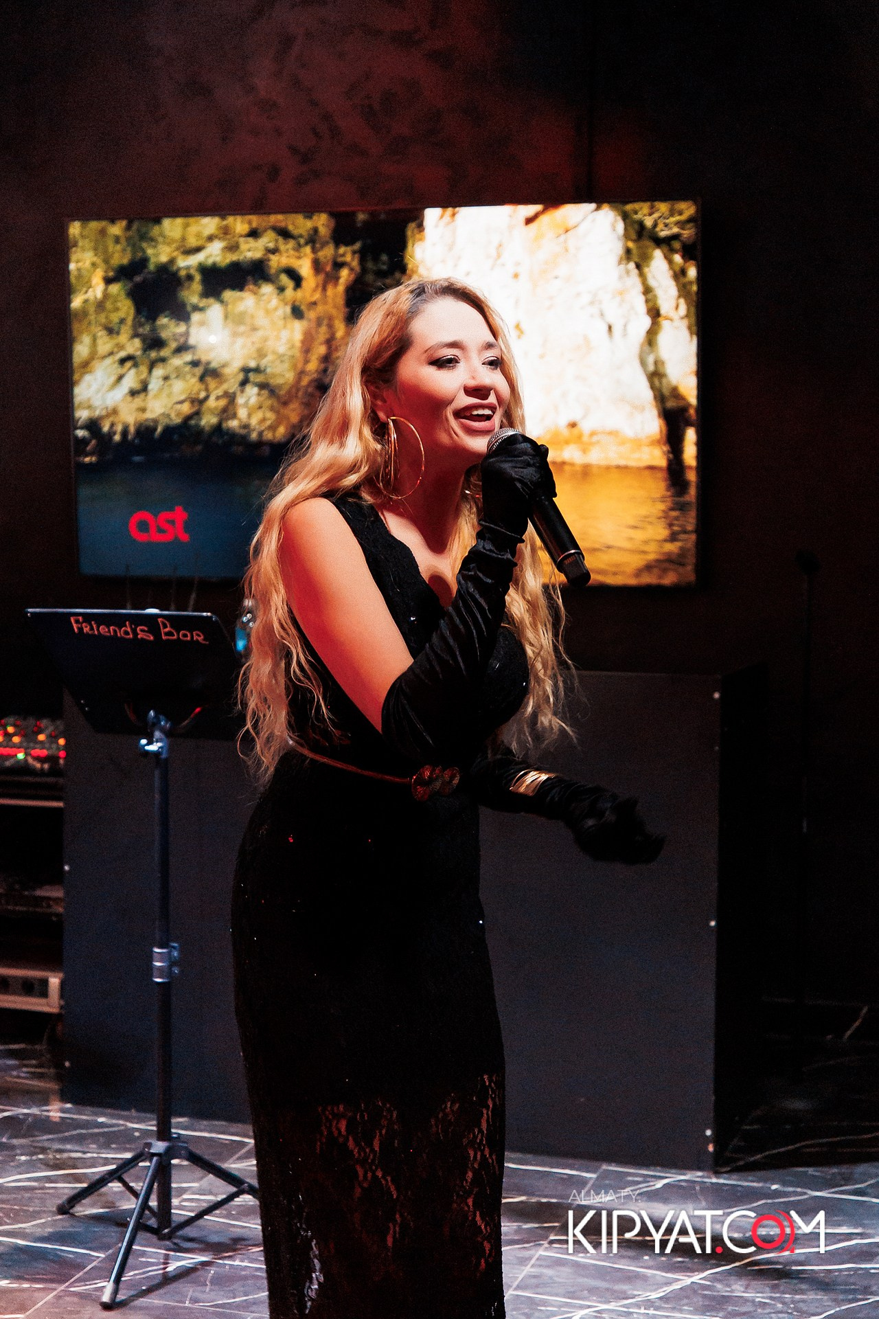 MOOD KARAOKE & TERRACE. КИПЯТКОМ АЛМАТЫ!