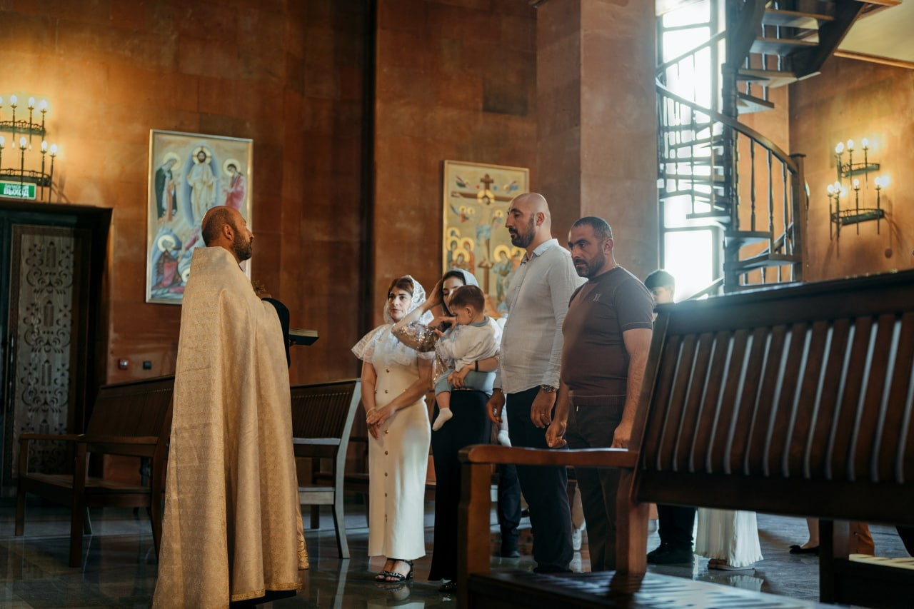 Фотограф на крещение в Тюмени Александр Шалагин