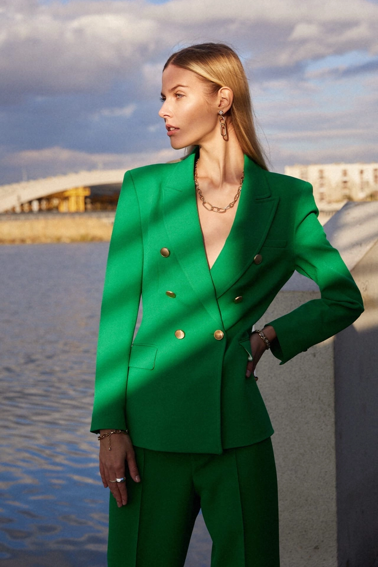 Фотосъемка в стиле стритстайл. Фото для Маркетплейсов -Озон, Валберис