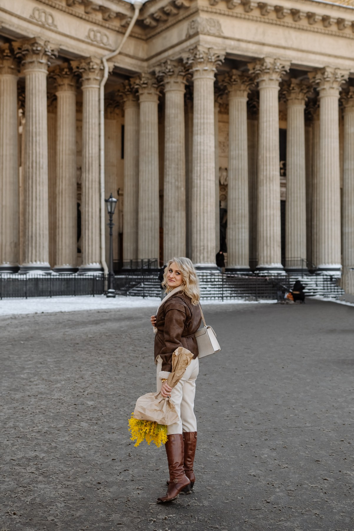Весна. Прогулка с цветами. Свадебный и семейный фотограф в Санкт-Петербурге Елена Худякова