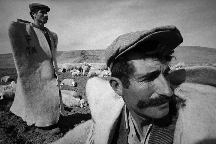 фотографии Ара Гюлера в стиле фотожурналистики агентства Magnum Photos