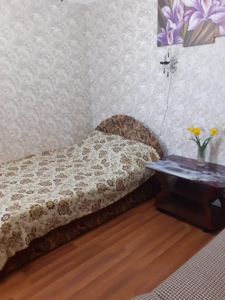 Ул. Революции 9. Отдых в Евпатории без забот — аренда жилья, трансфер, размещение под ключ