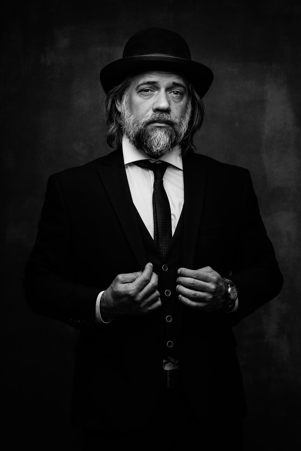 U-ray: Художественный чёрно-белый портрет. U-ray