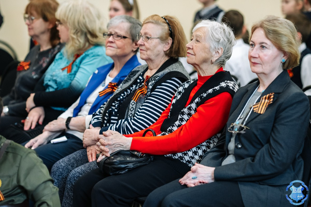 Праздник 9 мая в школе. Фотограф Москва