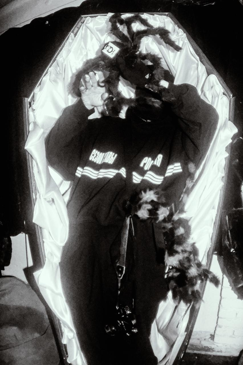 СОЖЖЕНИЕ//инфернальный новый год. Софа Катастрофа, Одичание. фотохудожница, креативный продюсер, автор. Nude, eros, портретный фотограф