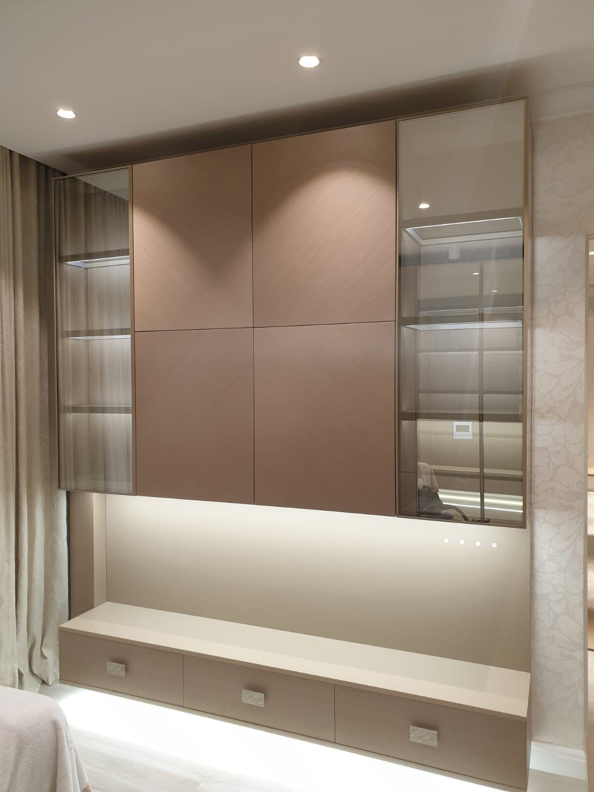 МЕБЕЛЬ. Студия дизайна интерьера в Москве Калараш Александр