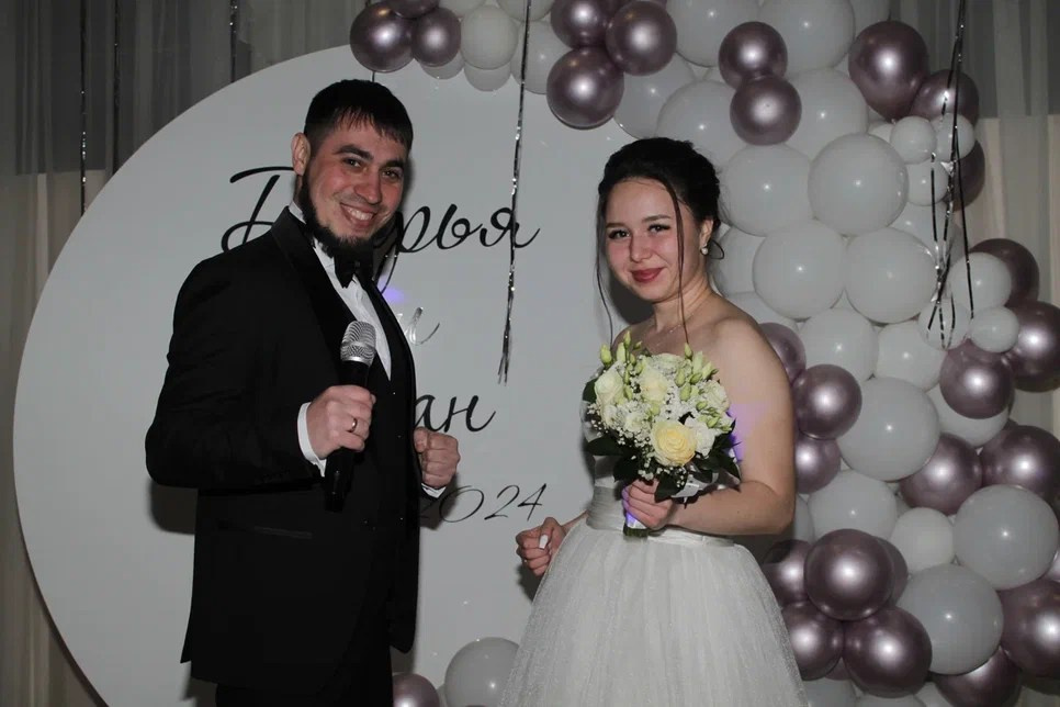 Фото. Ведущий ярких праздников — Сергей Велигодский