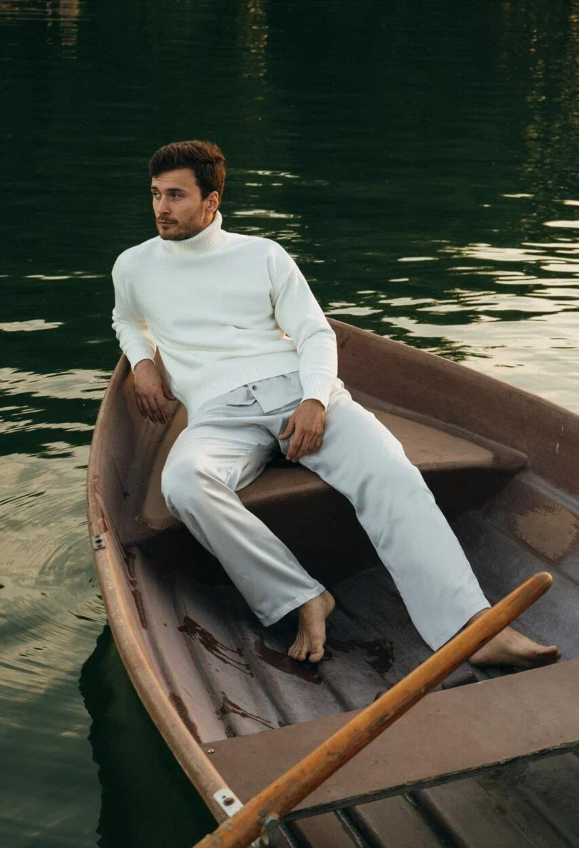 Предметная съемка одежды в Москве: организуем фотографа для создания безупречных товарных фото