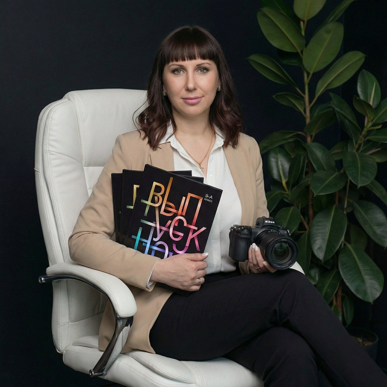 Бизнес портреты. Шаблоны и дизайны выпускных альбомов и фотокниг