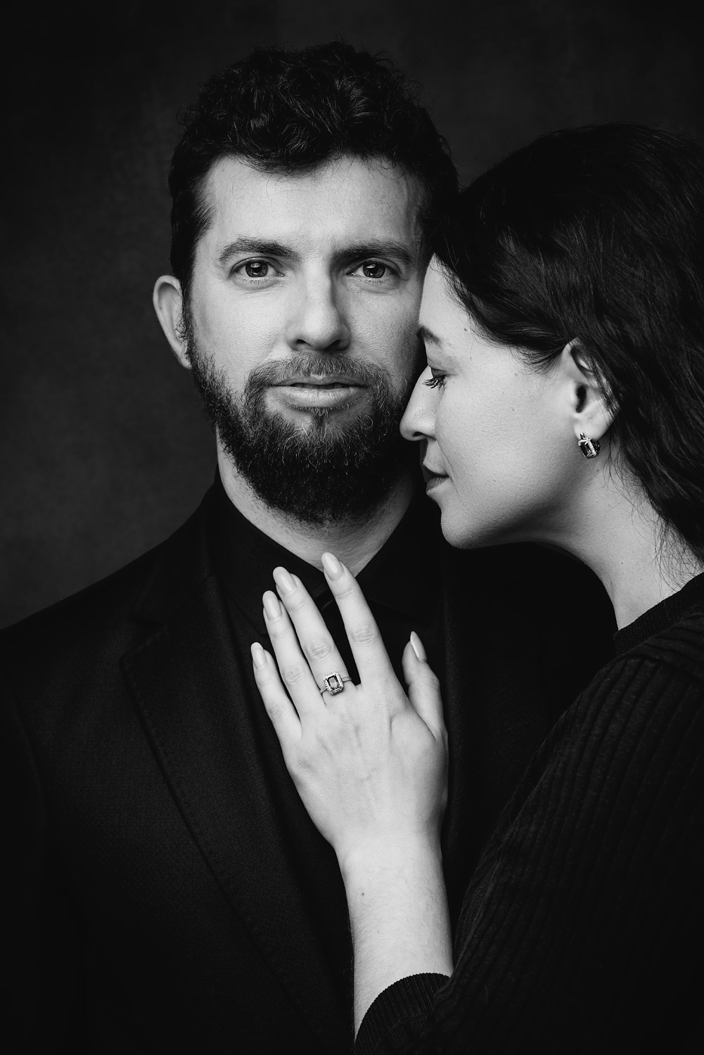 U-ray: Художественный чёрно-белый портрет. U-ray