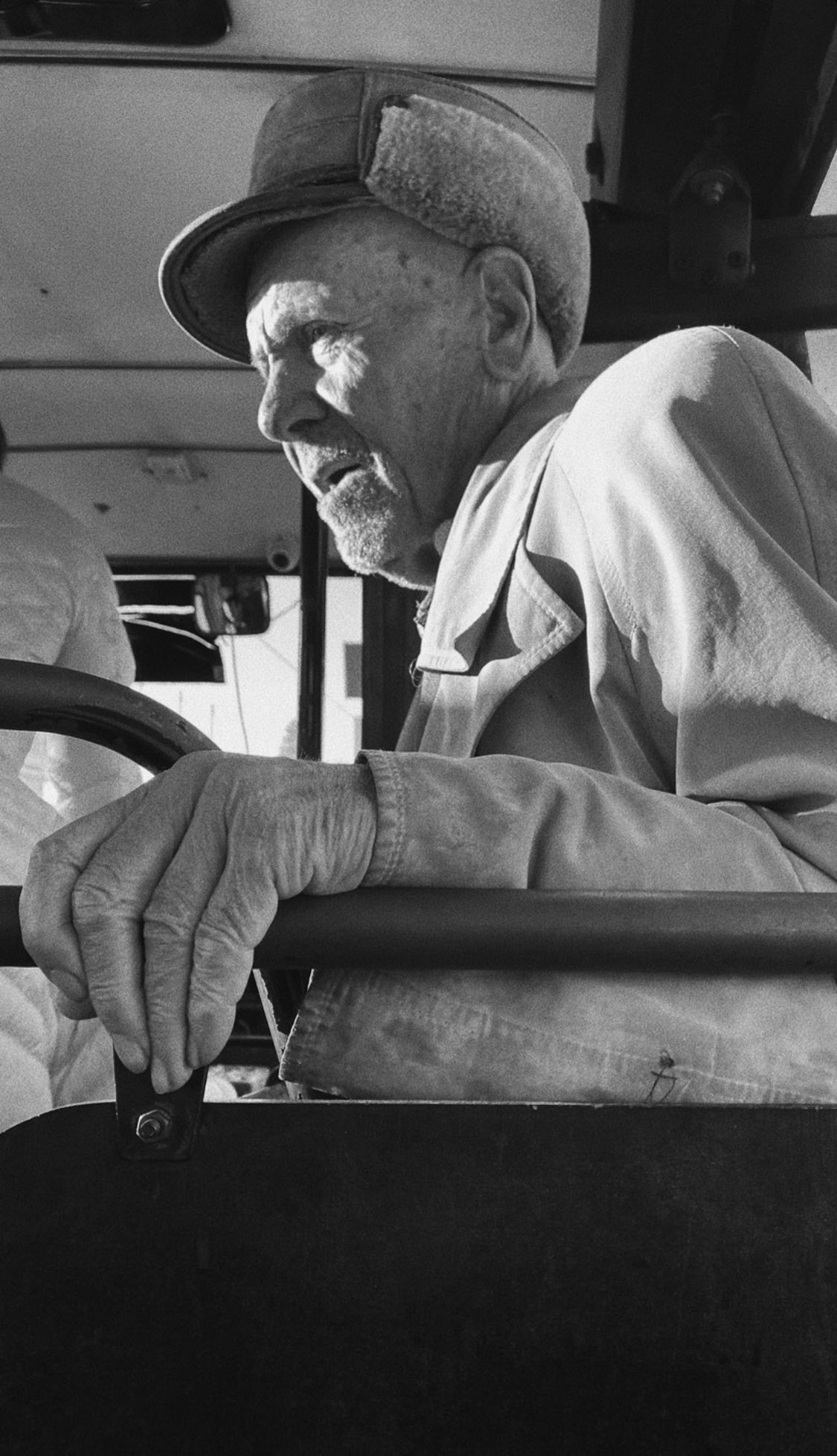 Étrangers. Carolinetru