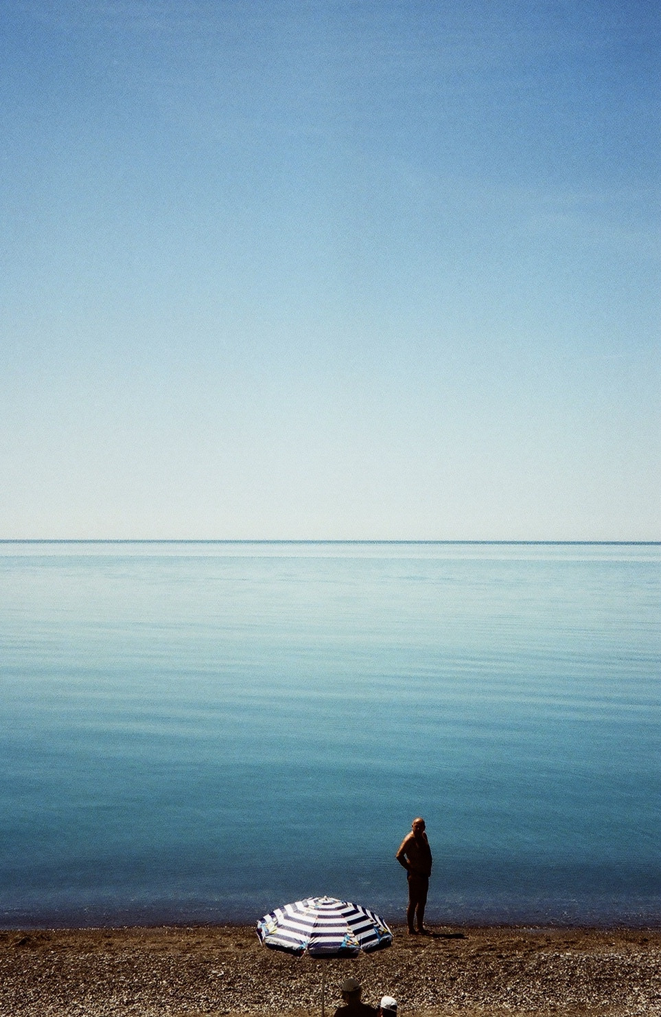 Étrangers. Carolinetru