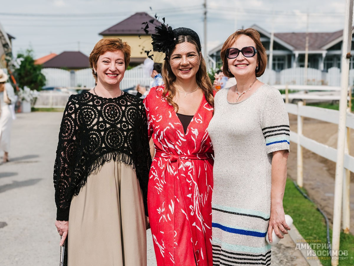 Скачки фаворитов 2024