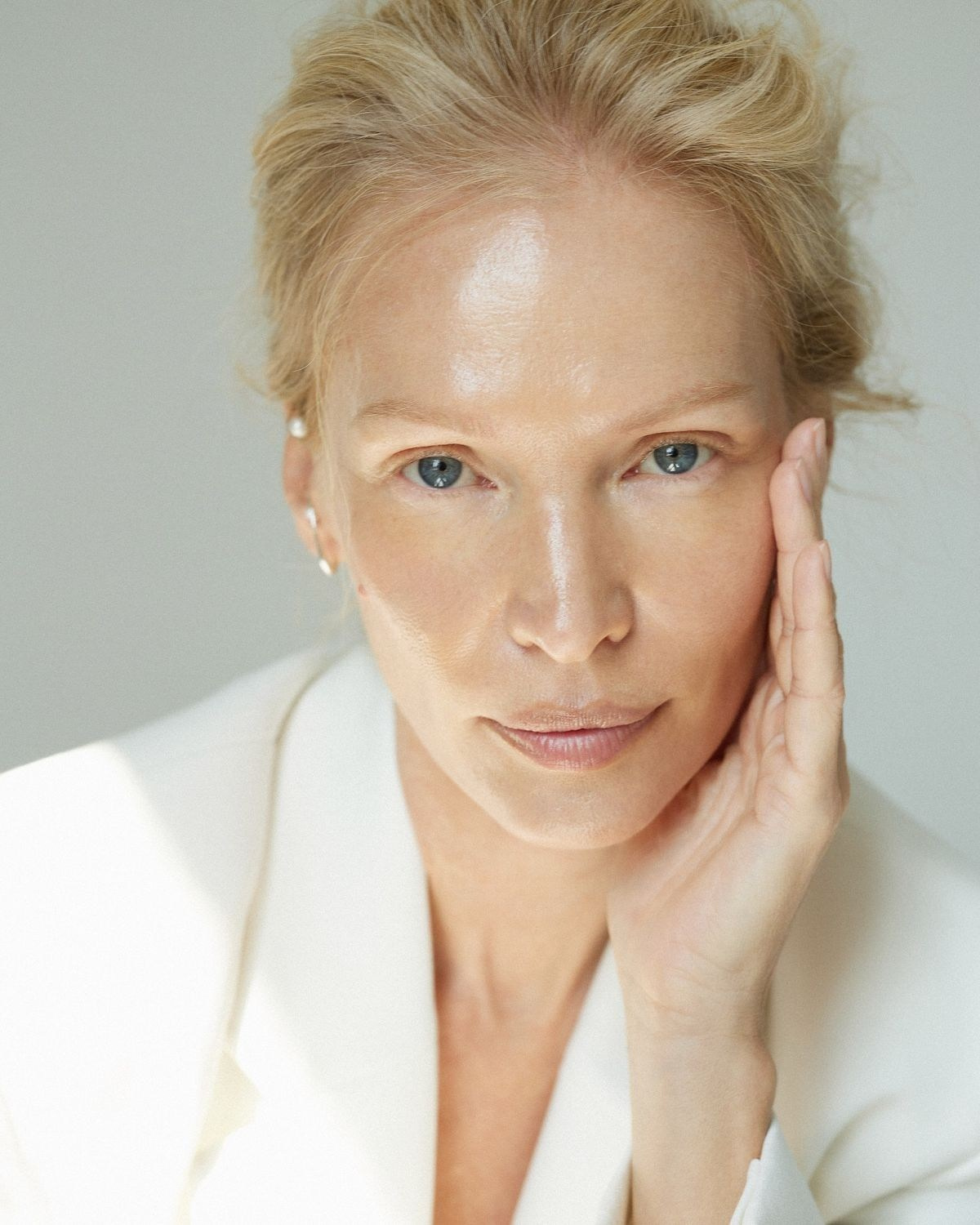 Элегантная женская фотосессия Хабаровск