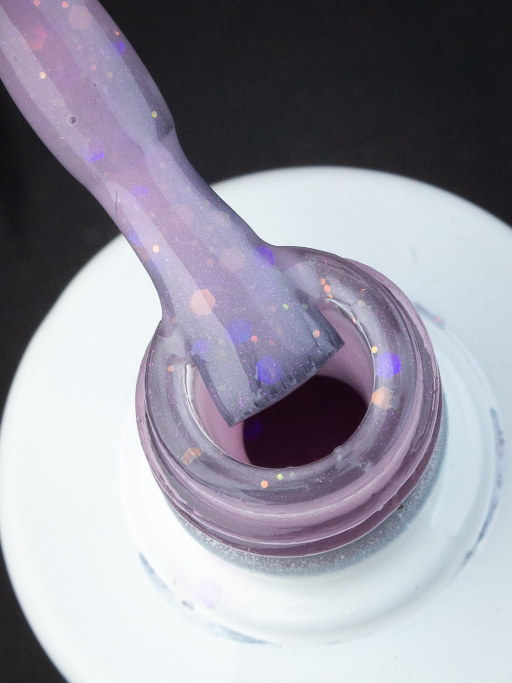 Kira на чёрном. Александр Стряпунин — предметный фотограф в Улан-Удэ