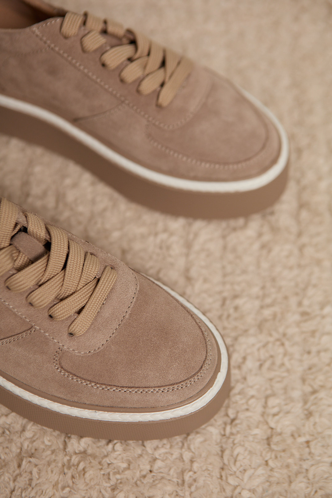 Контент-съёмка для магазина Riker&EuroShoes. Контент-фотограф в Абакане Наталья Нагибина