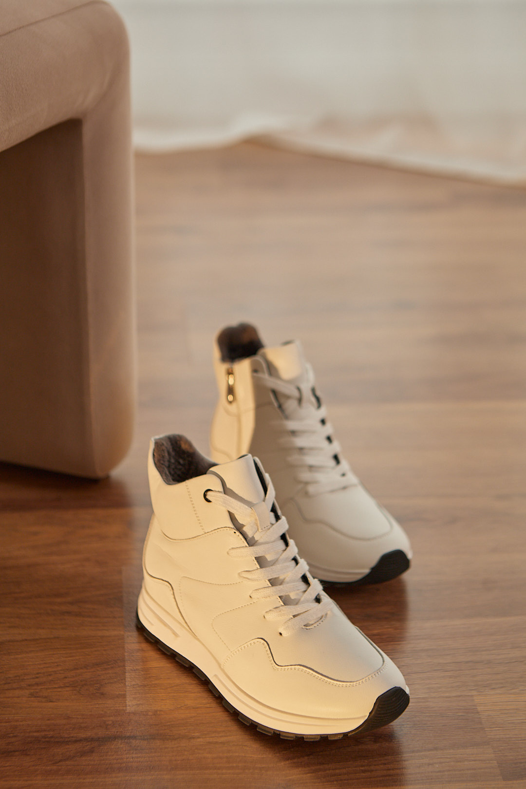 Контент-съёмка для магазина Riker&EuroShoes. Контент-фотограф в Абакане Наталья Нагибина