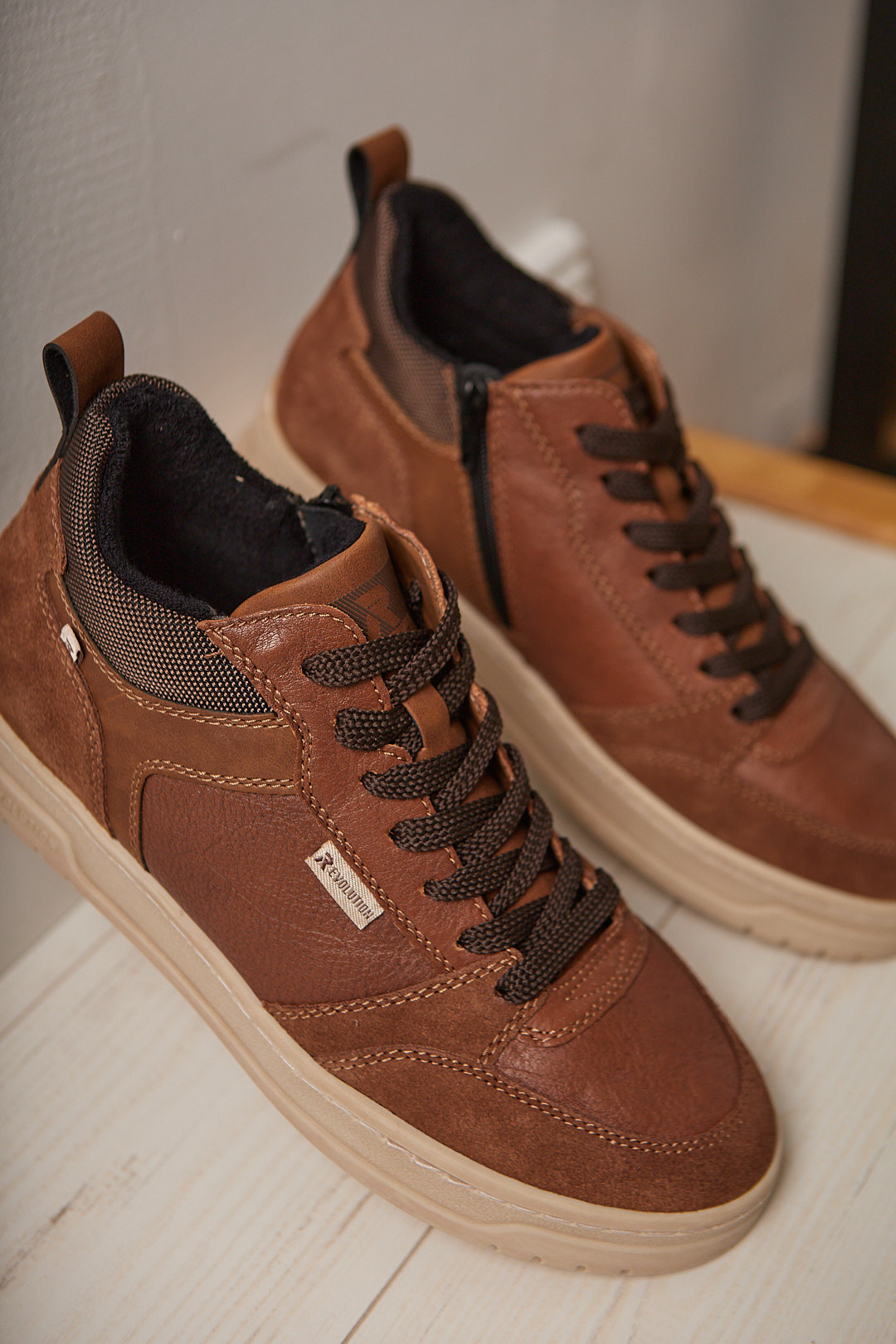 Контент-съёмка для магазина Riker&EuroShoes. Контент-фотограф в Абакане Наталья Нагибина