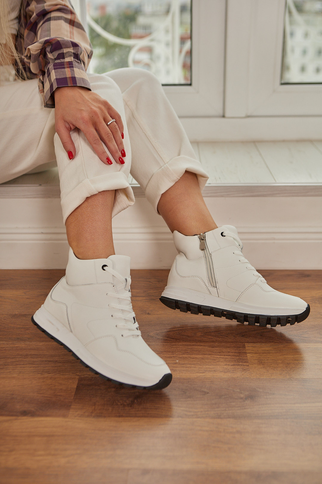 Контент-съёмка для магазина Riker&EuroShoes. Контент-фотограф в Абакане Наталья Нагибина