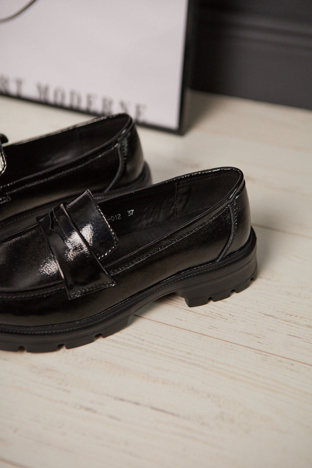 Контент-съёмка для магазина Riker&EuroShoes. Контент-фотограф в Абакане Наталья Нагибина