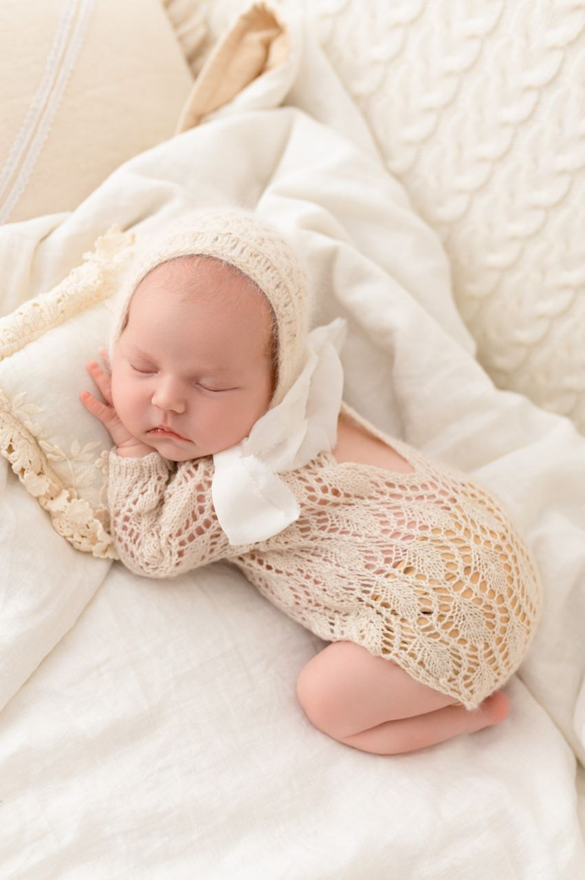 Новорожденные девочки. Детский фотограф в городе Жуковский Алиса Коробанова