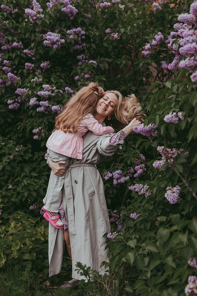 Мама и дочка в сирени!). Катя Сидор — фотограф в Москве