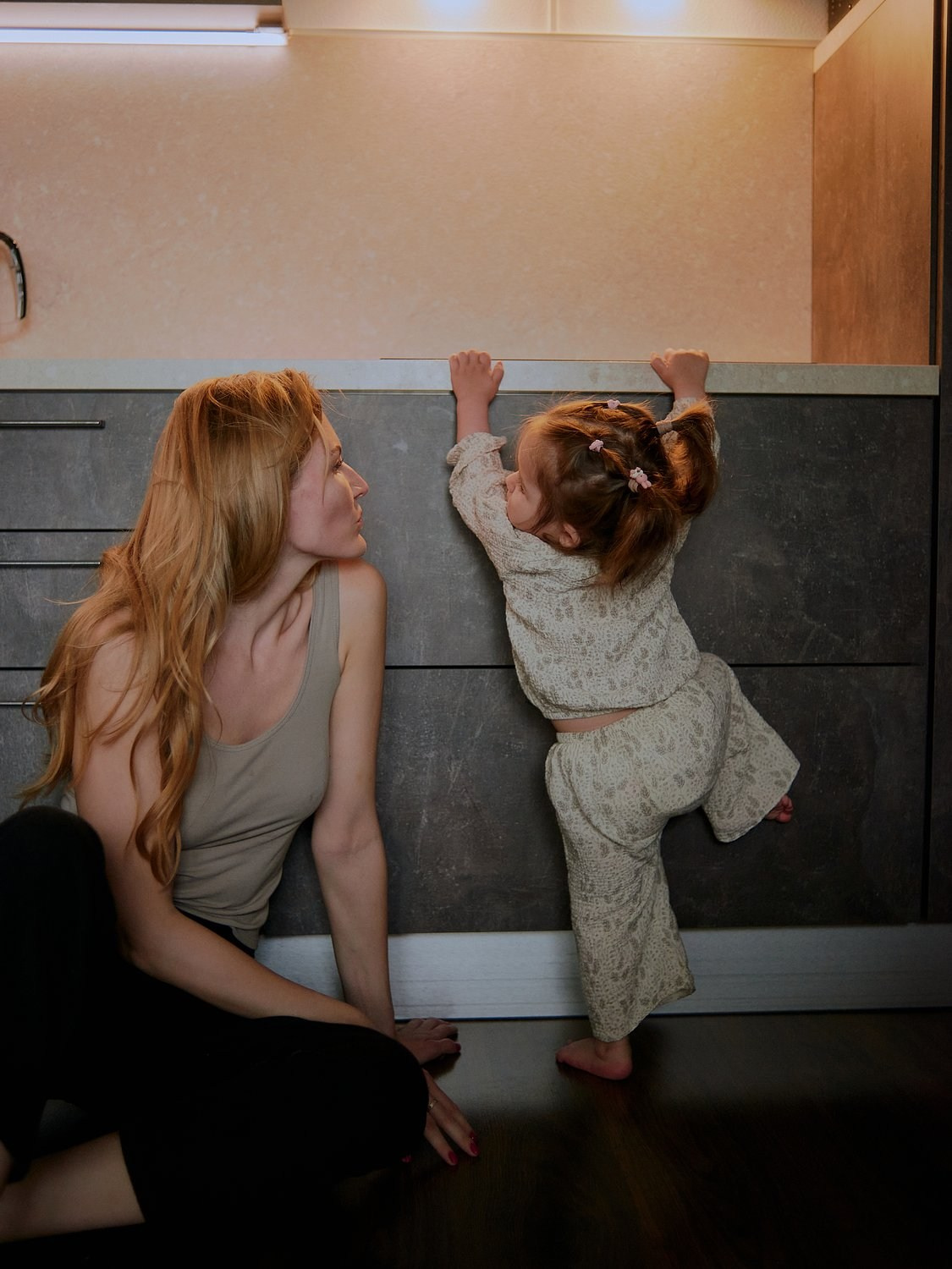 Домашняя серия: Дарья и Кира. Портретный фотограф в Санкт-Петербурге