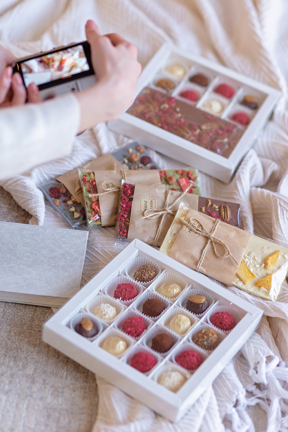 Юля и Марк — шоколад ручной работы. Фотограф в Москве Ксения Мокрушина | Brand & Women photographer