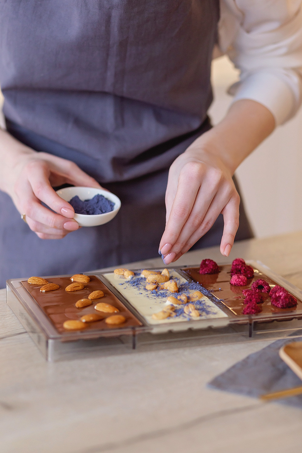 Юля и Марк — шоколад ручной работы. Фотограф в Москве Ксения Мокрушина | Brand & Women photographer