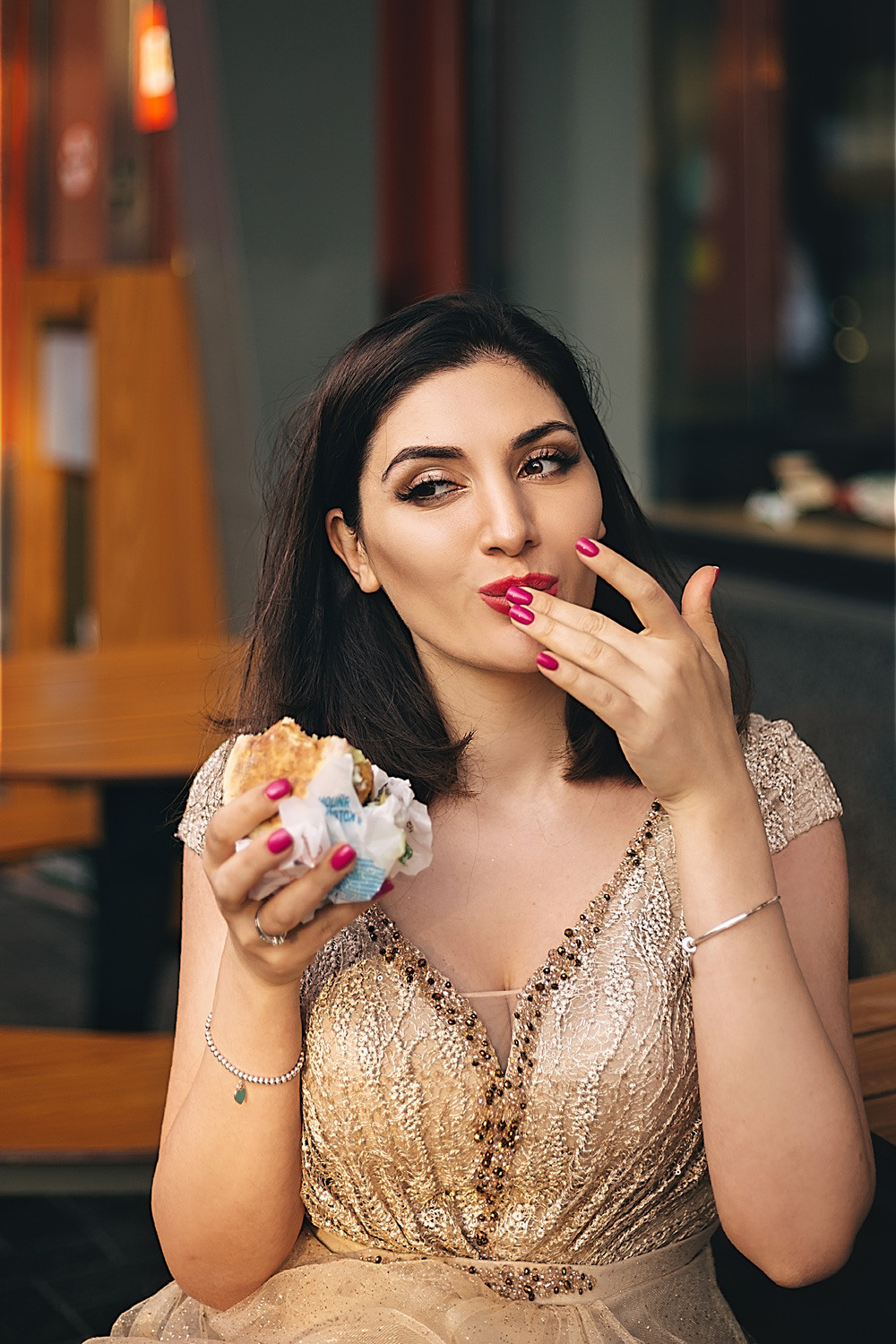 Мадина, mcdonalds. Фотограф в Москве Ксения Мокрушина | Brand & Women photographer