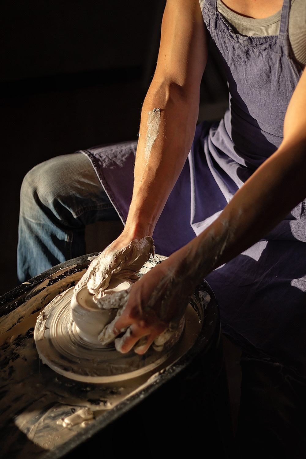 Денис — гончарная мастерская. Фотограф в Москве Ксения Мокрушина | Brand & Women photographer