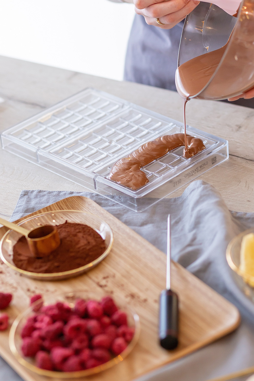 Юля и Марк — шоколад ручной работы. Фотограф в Москве Ксения Мокрушина | Brand & Women photographer