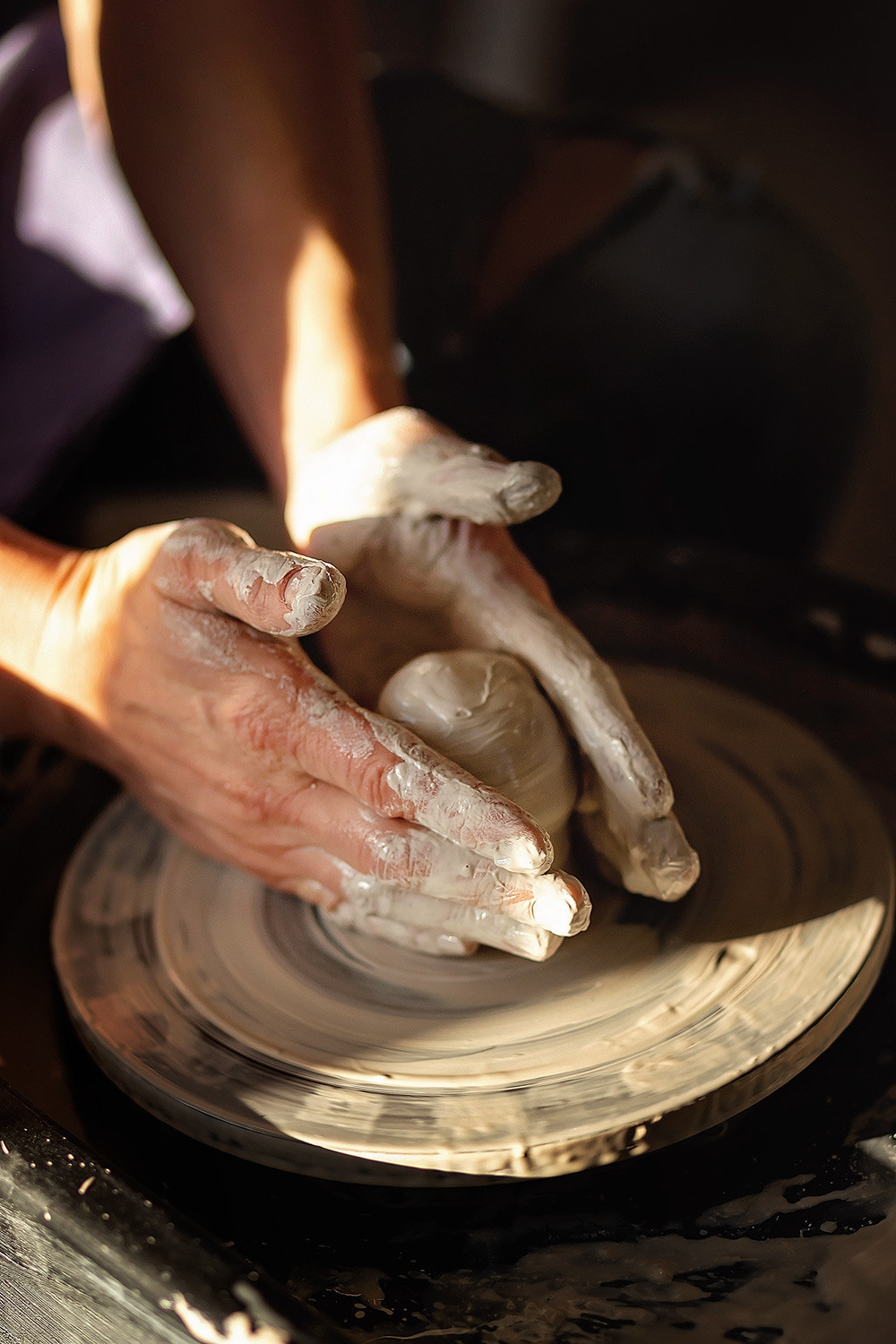 Денис — гончарная мастерская. Фотограф в Москве Ксения Мокрушина | Brand & Women photographer