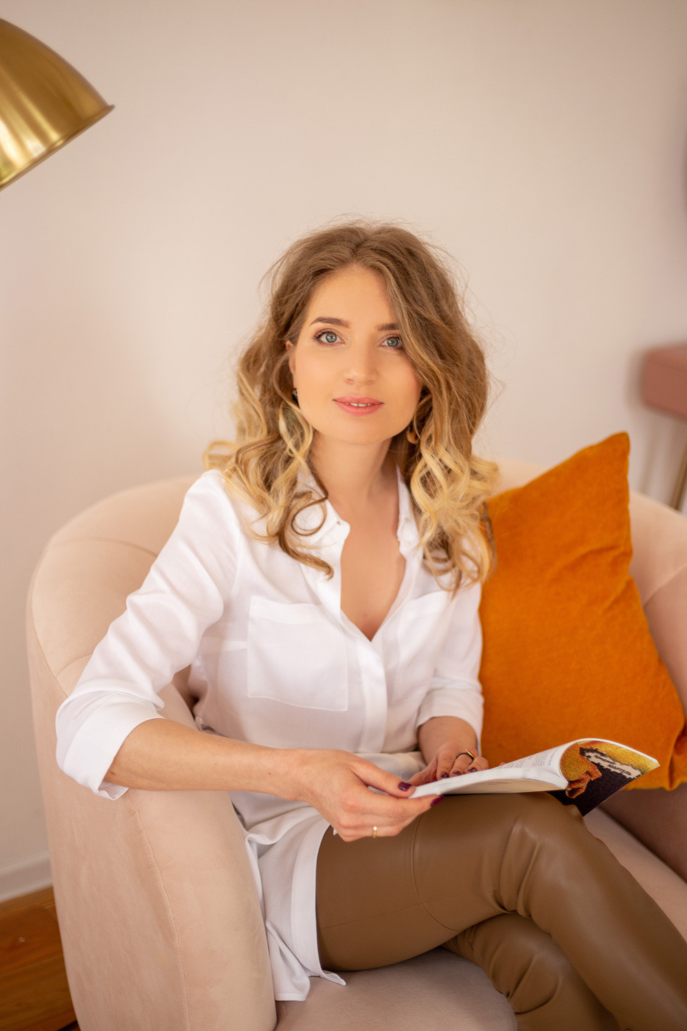 Елена, психолог, гештальт-терапевт. Фотограф в Москве Ксения Мокрушина | Brand & Women photographer